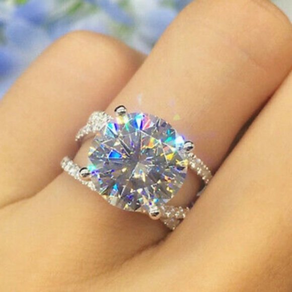 Jewelry - New Round Cut 925 sterling Silver Ring  Sz 6-10